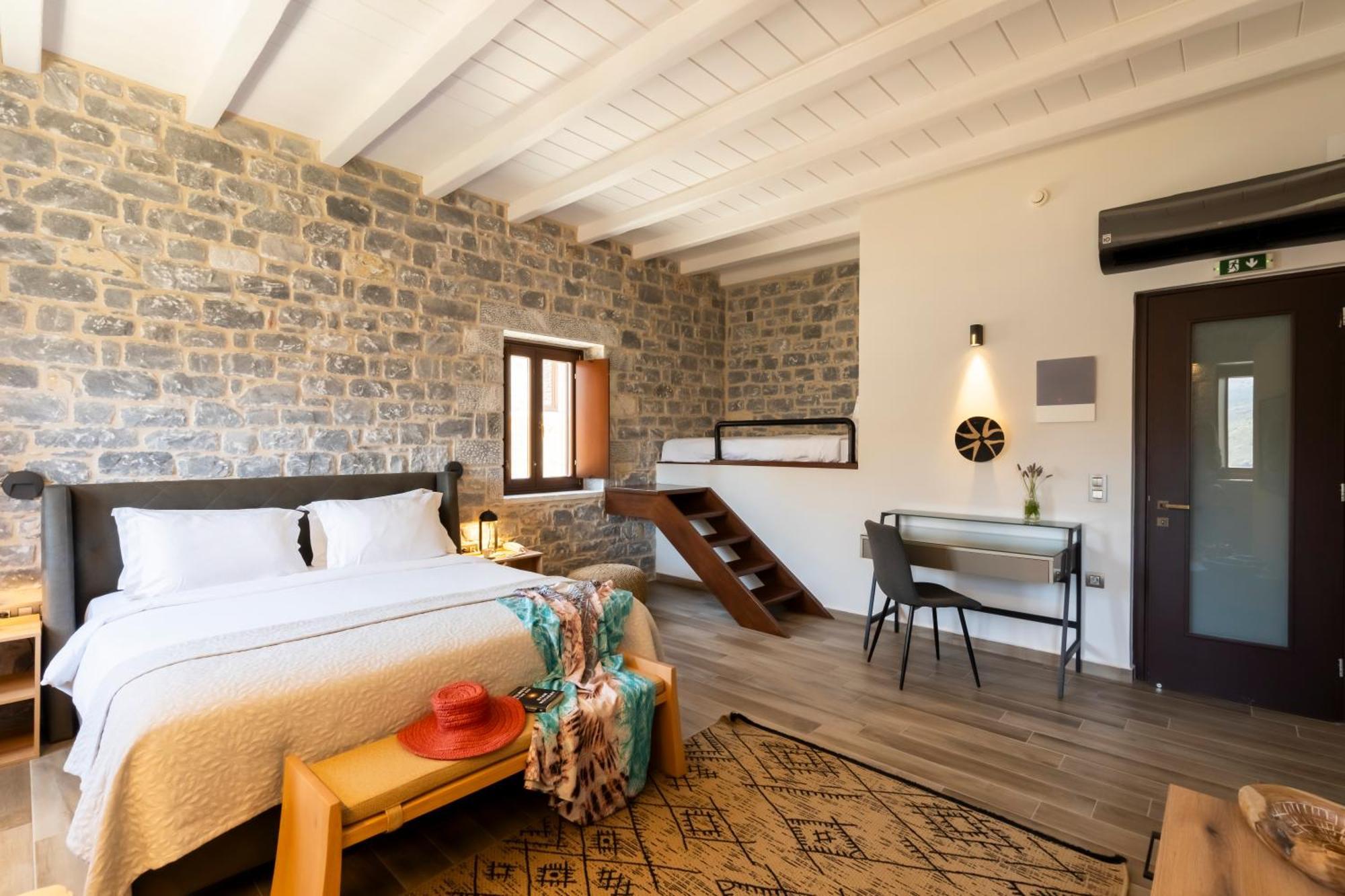 Manifest Boutique Hotel Oitilon Luaran gambar
